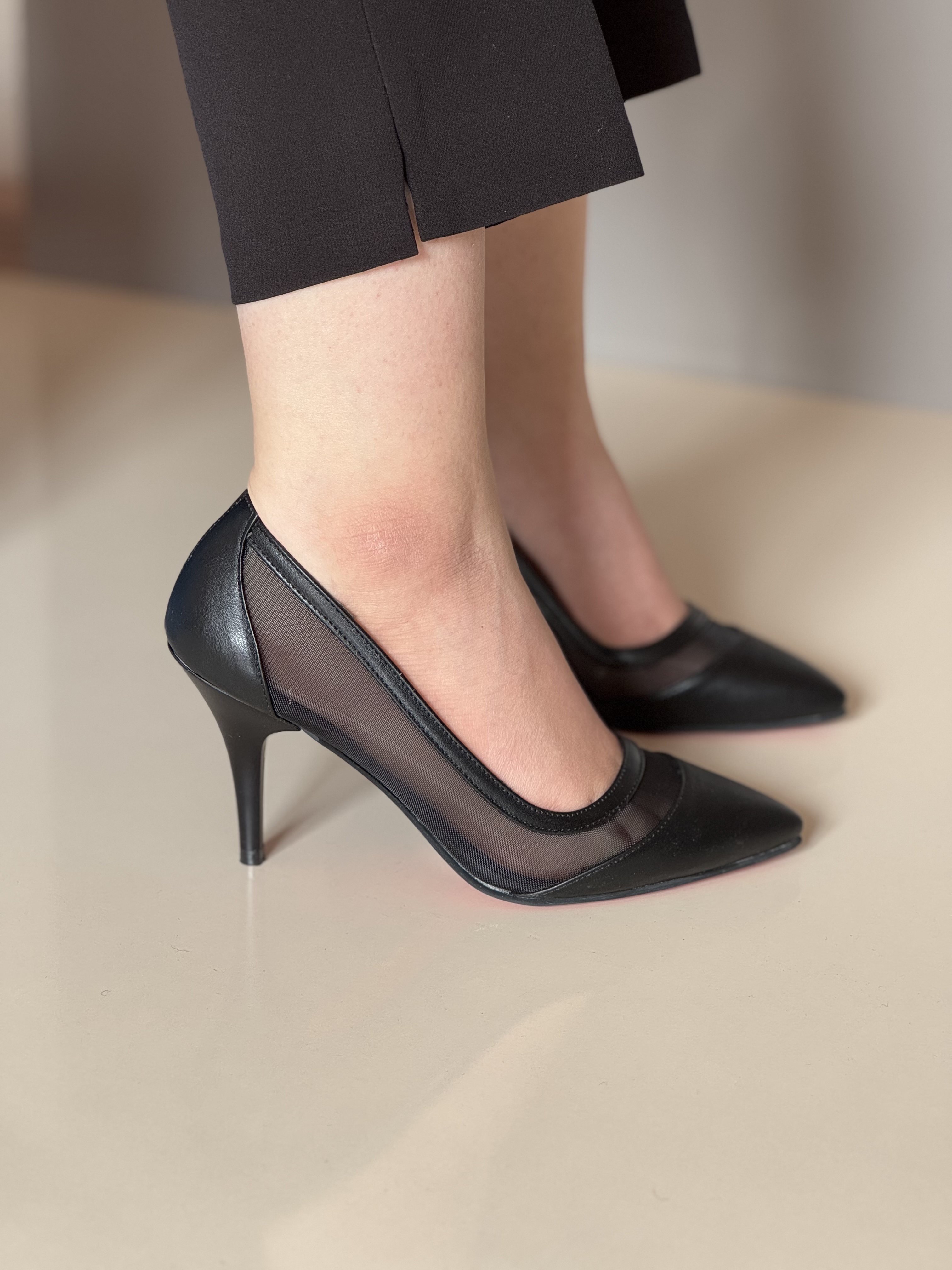 کفش توری مشکی