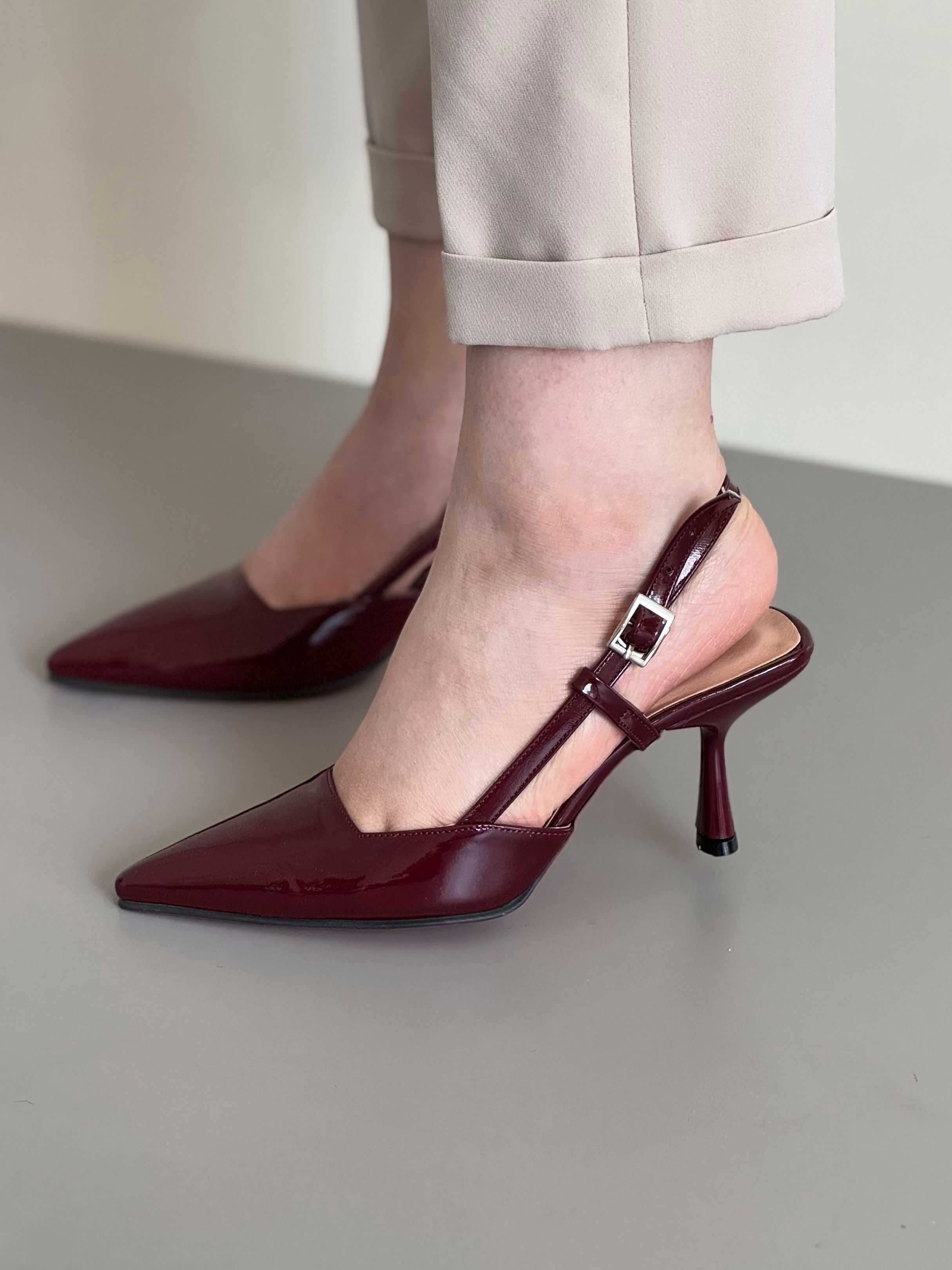 کفش مجلسی پاشنه دار آلبالویی