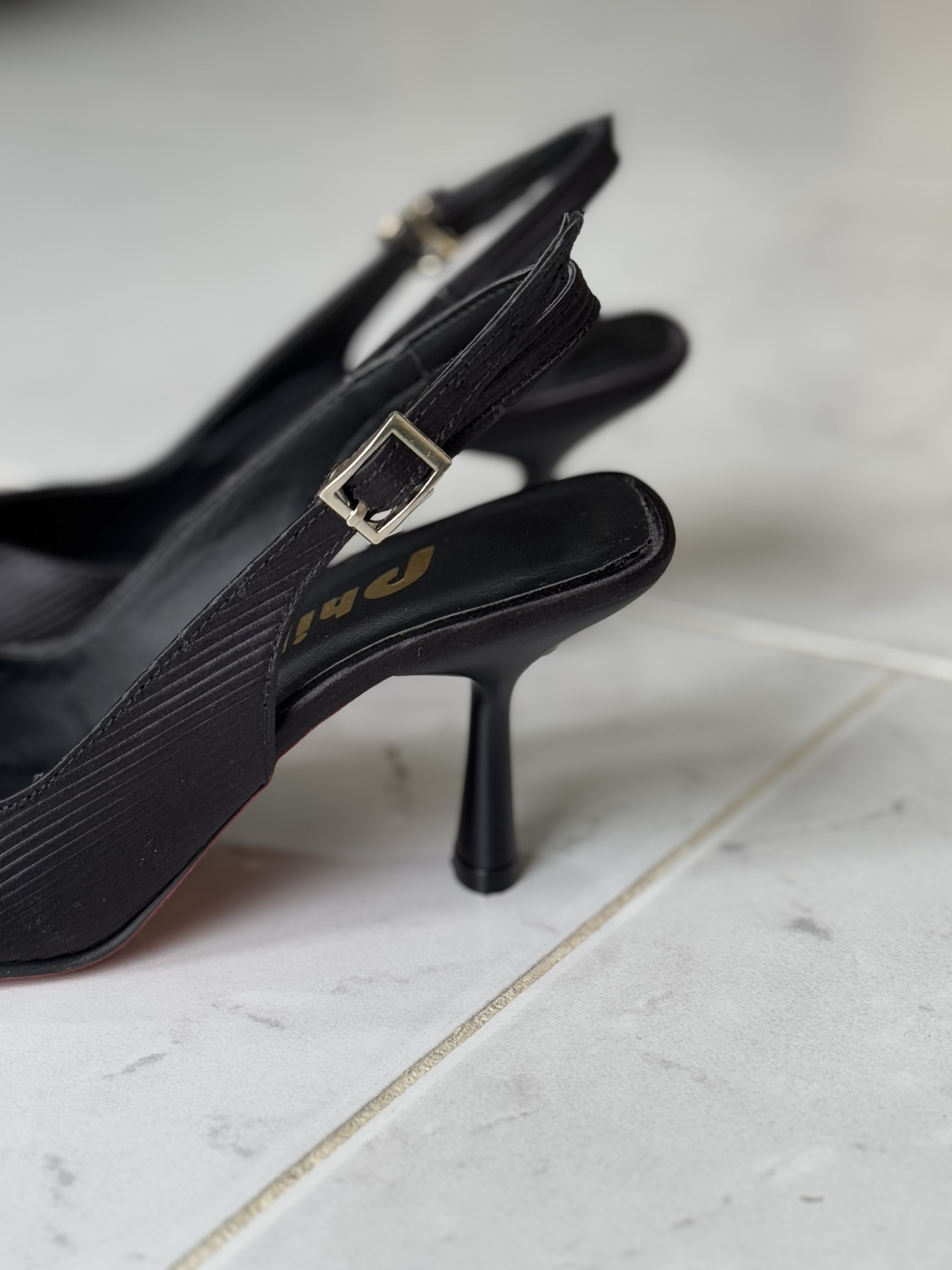 کفش ساتن خط دار