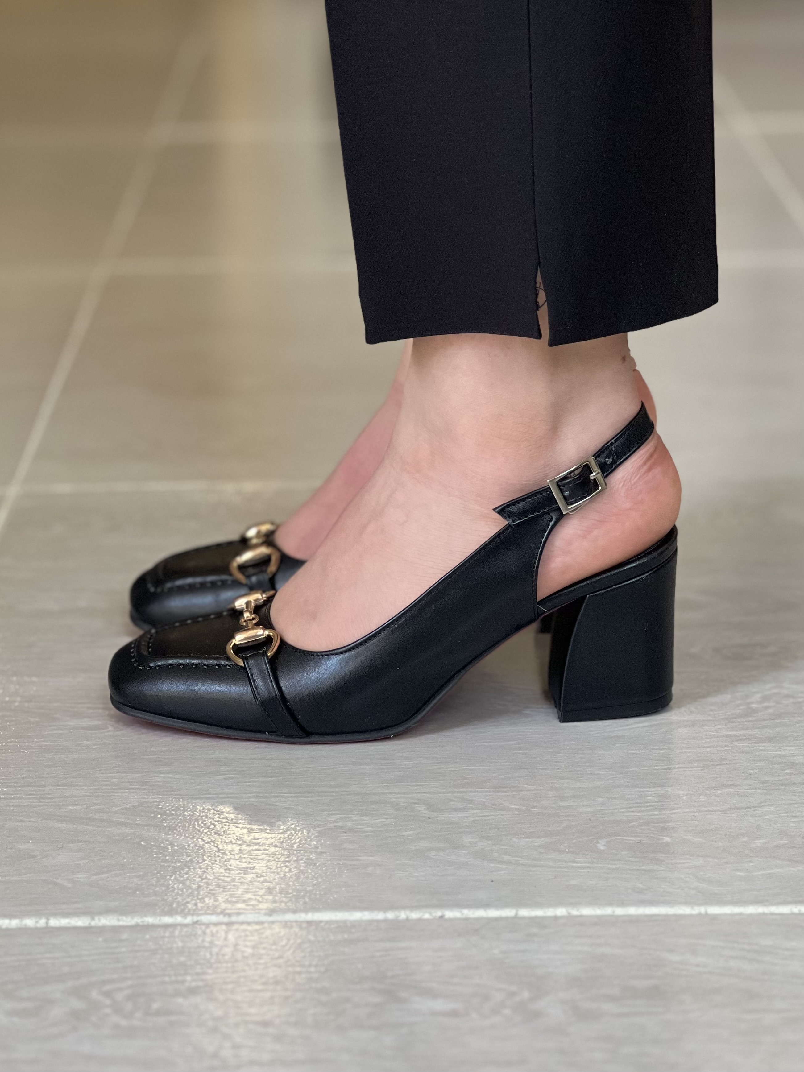 کفش جلومربعی مشکی